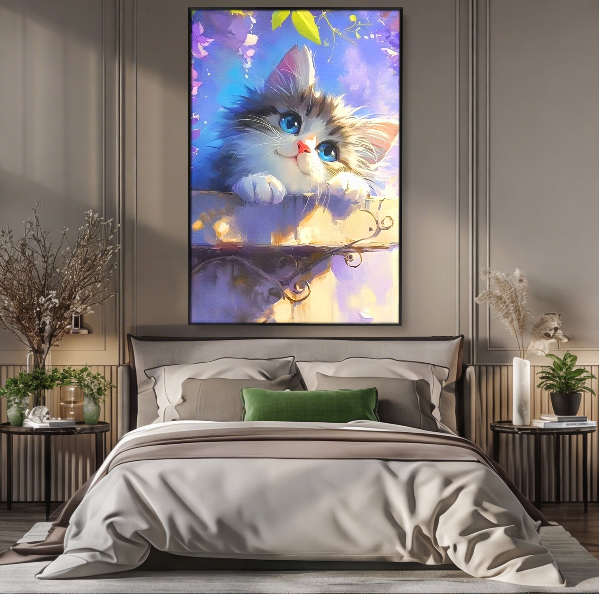 Tablou canvas cu tablou canvas cu pisica pufoasa, in rama de aluminiu negru, pe perete intr-un dormitor